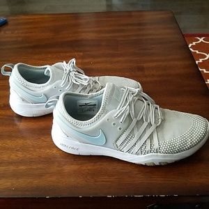 Nike free